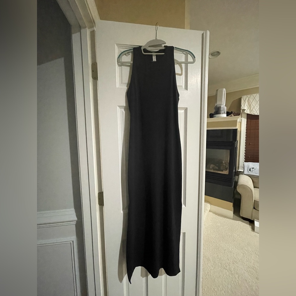 Lululemon black dress